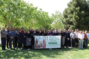 اجرای همایش پیاده روی کارکنان مرکز بهداشت شهدای والفجر به مناسبت آغاز هفته ملی جمعیت