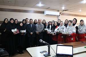 تجلیل از داوطلبان سازمان هلال احمر شیراز از سوی مرکز بهداشت شهدای والفجر
