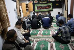مرکز بهداشت شهدای والفجر برگزار می کند: مراسم روح بخش و معنوی زیارت عاشورای حسینی در ایام محرم الحرام