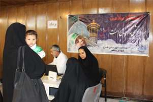 ارایه خدمات رایگان سلامت در همایش شیرخوارگان حسینی 
