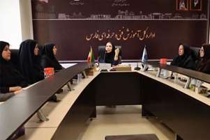 نشست آموزشی پیرامون بیماری های قلبی- عروقی با حضور کارکنان اداره کل فنی وحرفه ای استان فارس برگزار شد