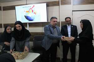 تجلیل از رابطان نمونه آمار به مناسبت گرامیداشت روز آمار