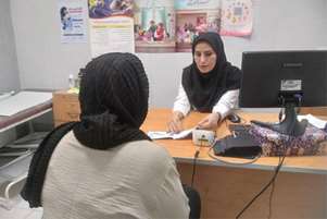 مراقبت های پیش از بارداری، دوران بارداری و پس از زایمان در مراکز خدمات جامع سلامت مرکز بهداشت شهدای والفجر در حال انجام است