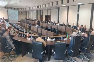 نشست تبیین قوانین جوانی جمعیت و تسهیل در فرزندآوری در شورای اسلامی شهرستان شیراز برگزار شد