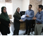 تجلیل از همکار ناشنوا مرکز بهداشت شهدای والفجر به مناسبت روز جهانی ناشنوایان