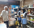 تداوم فعالیت های کارشناسان بهداشت محیط مرکز بهداشت شهدای والفجر در شرایط بحرانی جنگ رمضان